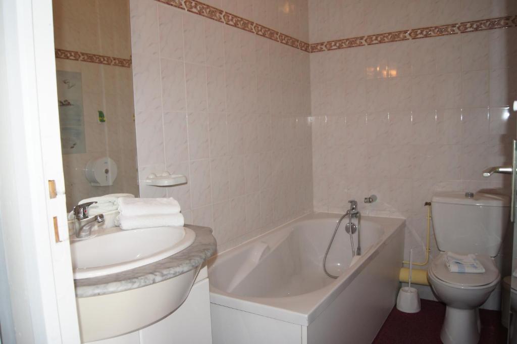 Aux Trois Jean Hotel Le Crotoy Bilik gambar